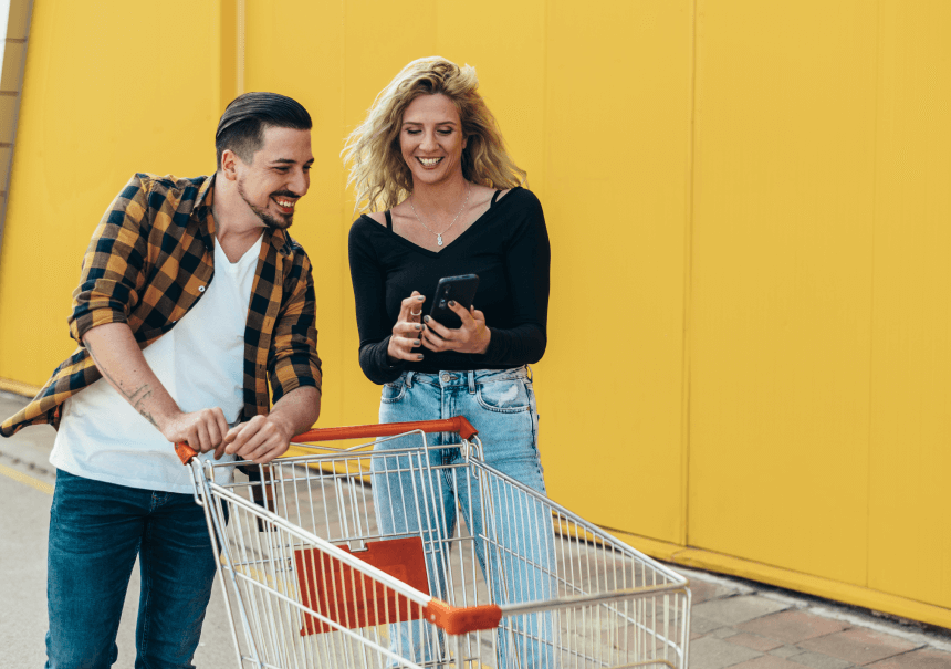 Una sola email non basta. Scopri lo scenario “Carrello 2.0” che recupera i clienti tramite email, SMS e notifiche push in 48 ore