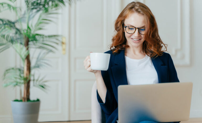 Google non vuole più articoli singoli. Scopri come la strategia Topic Clusters costruisce una vera autorità