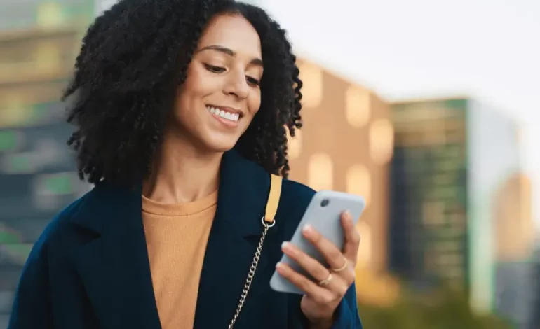 Quando l’email non basta: come WhatsApp e le notifiche push sui dispositivi mobili chiudono il funnel di vendita